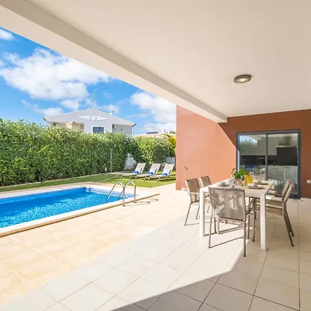 Villa Novochoro - Large Garden- Heatable Pool By Dreamvillasalbufeira