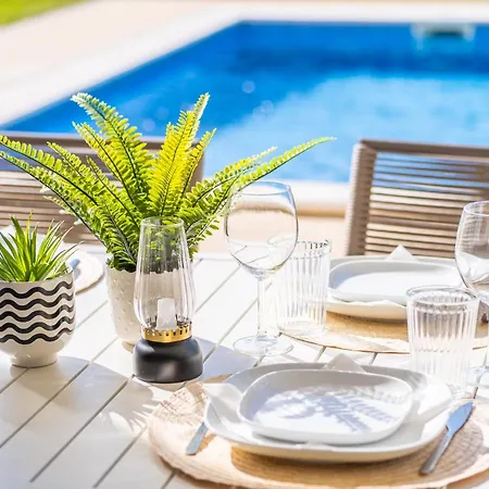 Novochoro - Large Garden- Heatable Pool By Dreamvillasalbufeira البوفيرا