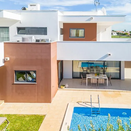Novochoro - Large Garden- Heatable Pool By Dreamvillasalbufeira Albufeira