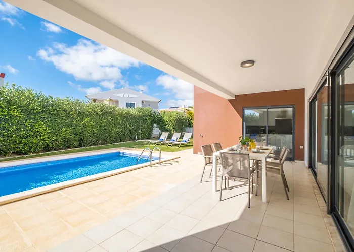 Villa Novochoro - Large Garden- Heatable Pool By Dreamvillasalbufeira